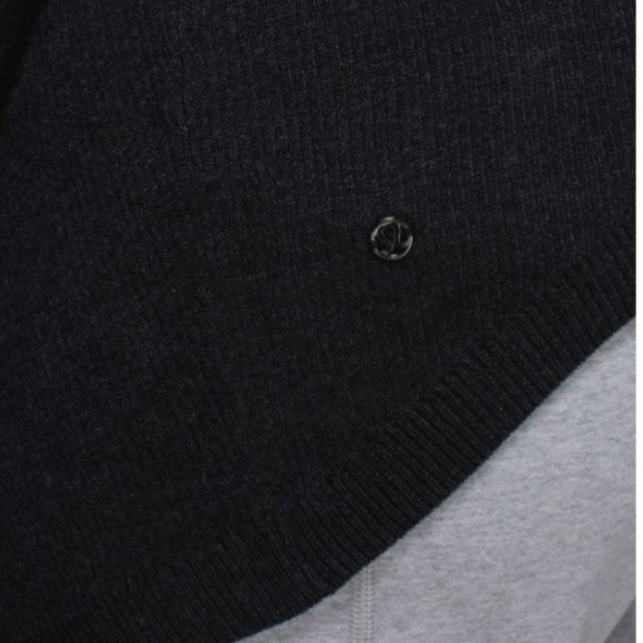 Lululemon Cabin Yogi Wrap Reversible Gray/Black 2 - Picture 3 of 4